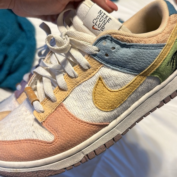 Dunks - Picture 2 of 5